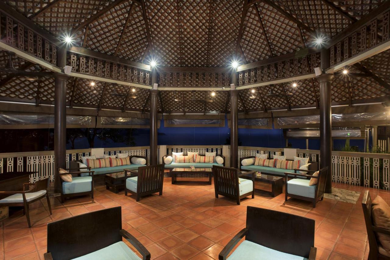 Centara Villas Phuket Karon Екстериор снимка